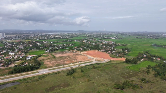 Người có nhà cách nơi làm việc 30 km được mua nhà ở xã hội - Ảnh 2