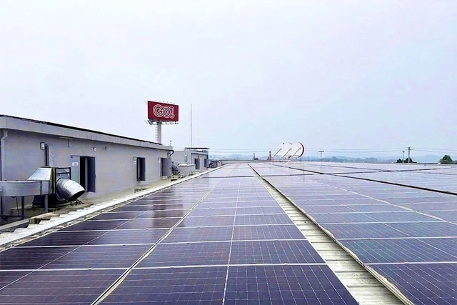 Đẩy mạnh tiết kiệm năng lượng để vượt bão giá - Ảnh 1