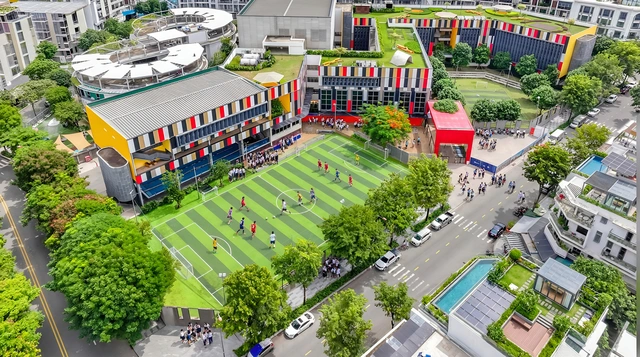 Cư dân Van Phuc City hưởng lợi nhờ tiện ích y tế, trường học chuẩn quốc tế - Ảnh 1