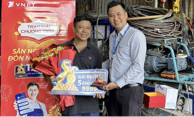 Livestream VNPT ‘gỡ khó’ kê khai thuế hỗ trợ hộ kinh doanh, cơ hội trúng ‘ngựa vàng’ - Ảnh 1