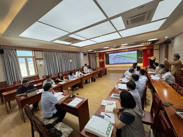 Niềm vui vỡ òa của cư dân chung cư sau hơn 10 năm nhận nhà - Ảnh 1