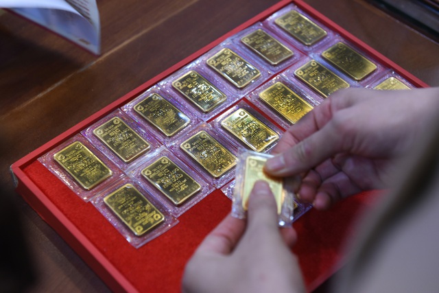 Vay vàng và 'sập' - Ảnh 1