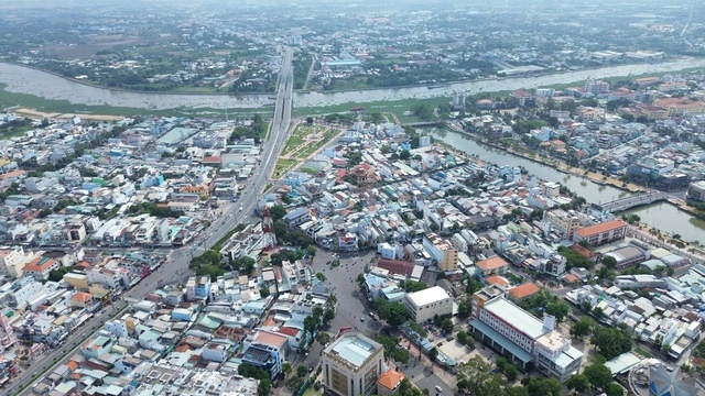 Phường Long An khẳng định vị thế chính trị - kinh tế hàng đầu của tỉnh Tây Ninh - Ảnh 2