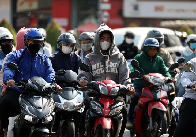 Nam bộ nắng nóng kéo dài, mùa mưa tới muộn, vì sao? - Ảnh 1