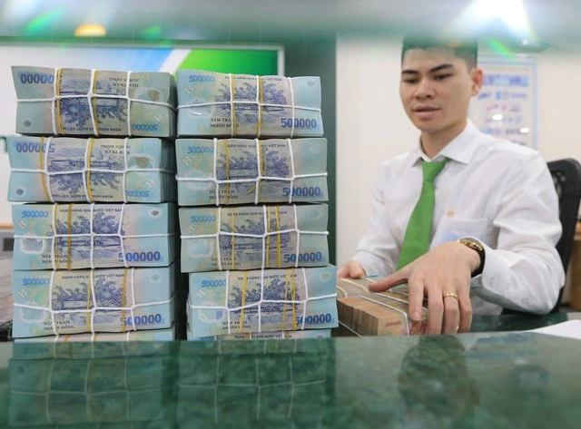 Lãi suất chứng chỉ tiền gửi ngân hàng lên 8%/năm - Ảnh 1