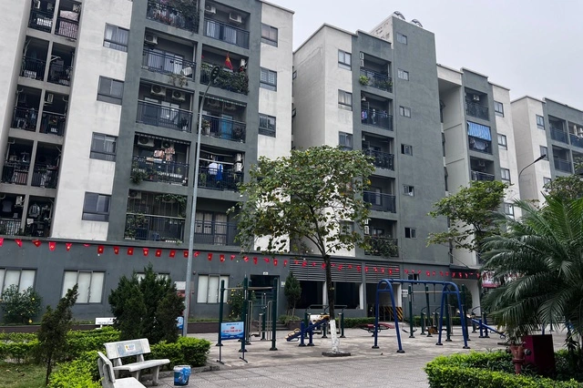 Hà Nội cho phép người có nhà nhưng đi làm xa được mua nhà ở xã hội - Ảnh 1