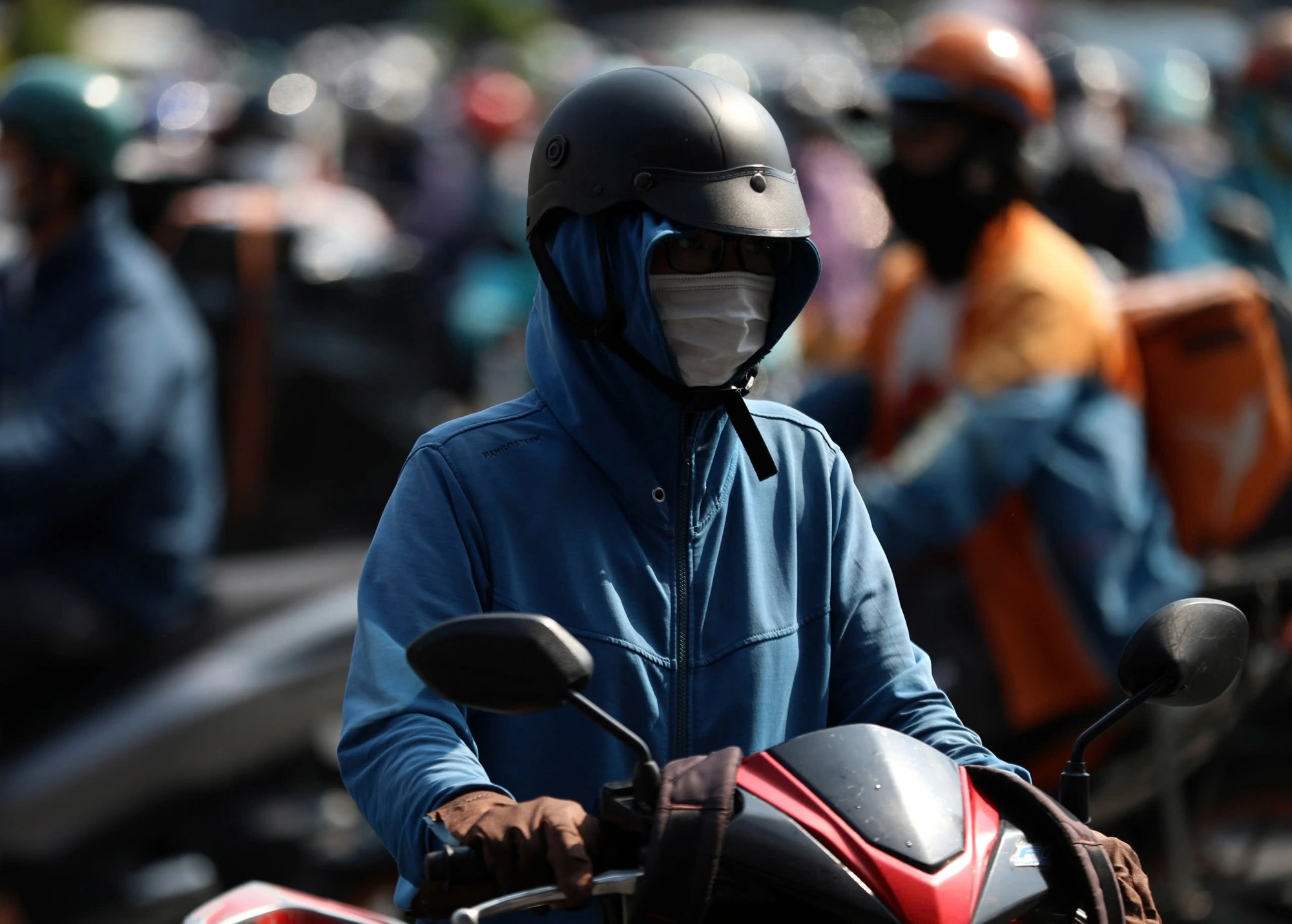 Nắng nóng bất thường, kéo dài trên cả nước - Ảnh 2