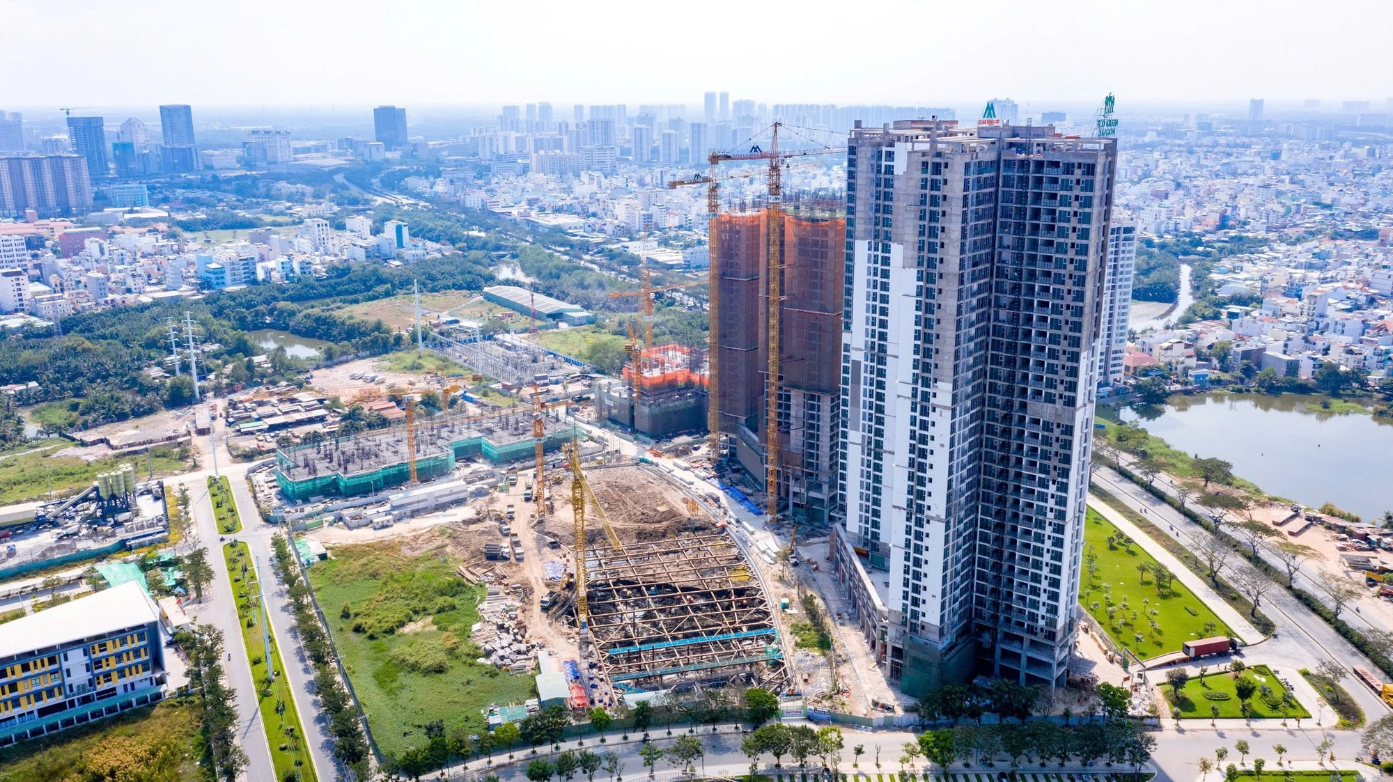 Nóng tín dụng bất động sản - Ảnh 3