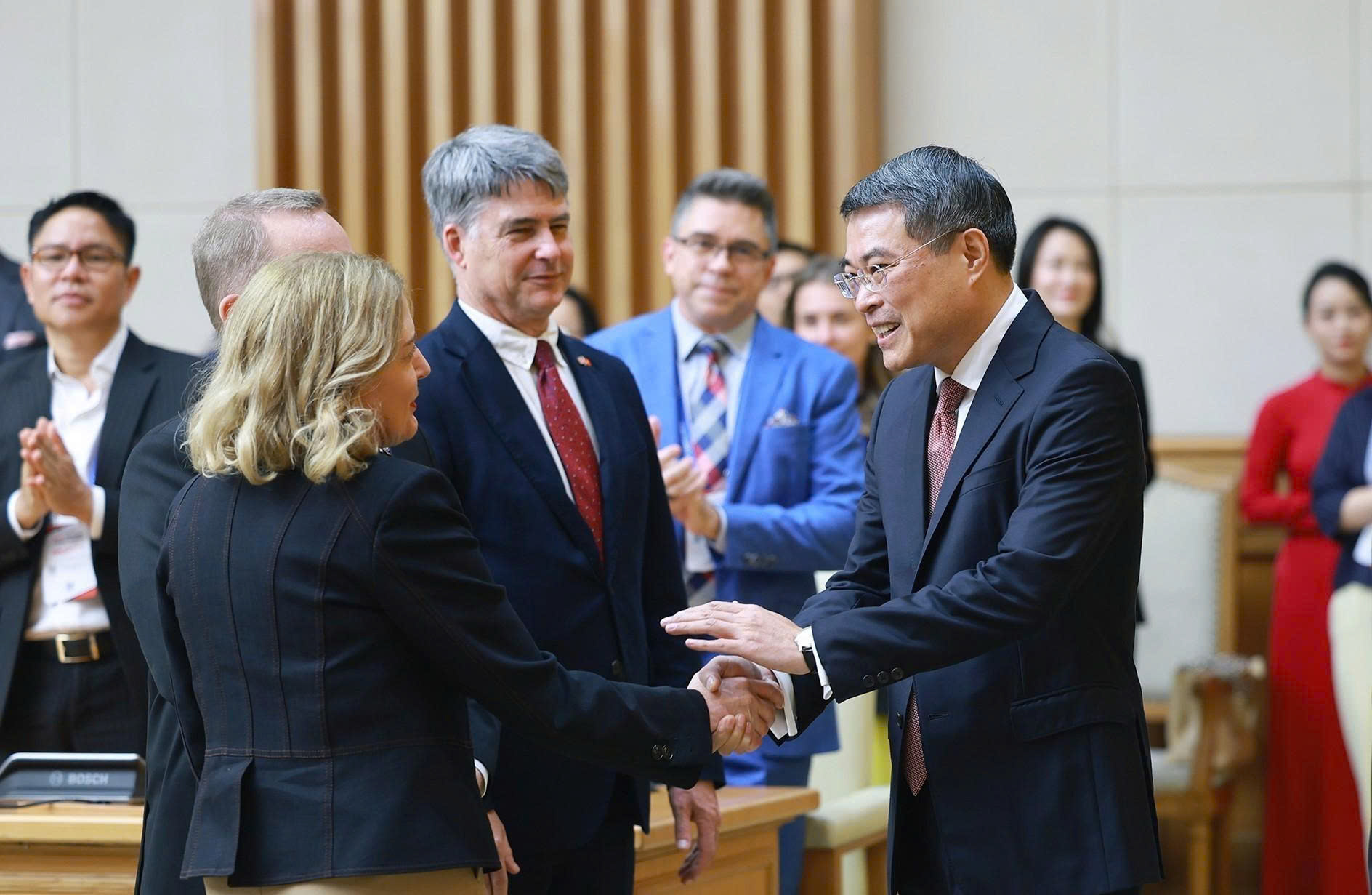 Dồn sức cho tăng trưởng cao - Ảnh 2