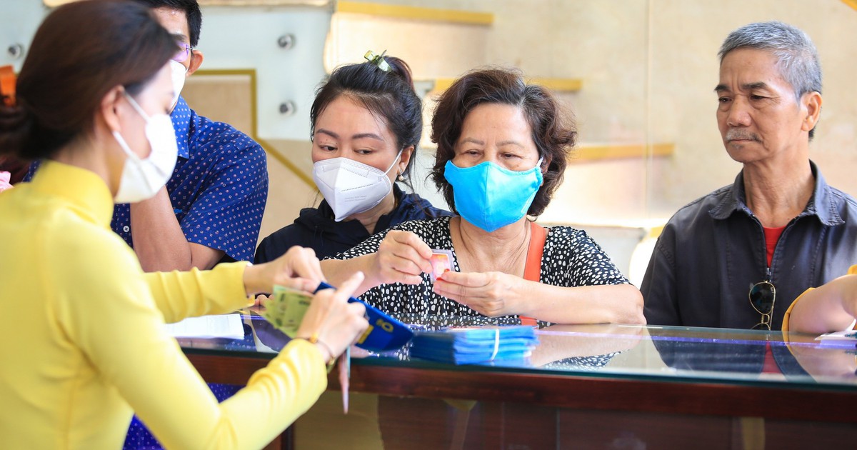 Rủi ro mua vàng trước lễ 'chờ thời'