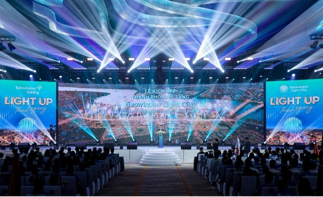 1.000 sale 'đốt nóng' thị trường bất động sản xứ Thanh - Ảnh 1