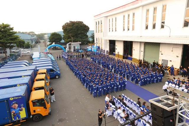 Thợ Điện Máy XANH: Khi sự tận tâm được khẳng định qua tay nghề chuẩn hãng - Ảnh 1