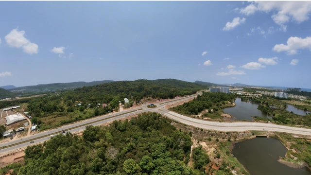 Gỡ vướng tại trục giao thông huyết mạch phục vụ APEC 2027 - Ảnh 2