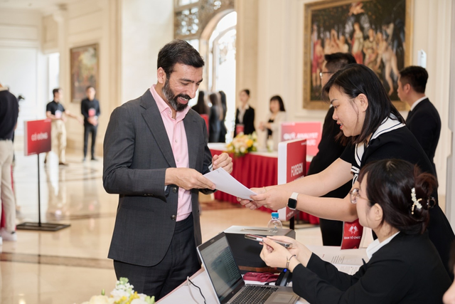 Techcombank chia cổ tức và cổ phiếu thưởng tỷ lệ lên đến 67% - Ảnh 4