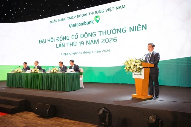 Vietcombank dự kiến phát hành hơn 1 tỉ cổ phiếu, mở ngân hàng con tại VIFC - Ảnh 1