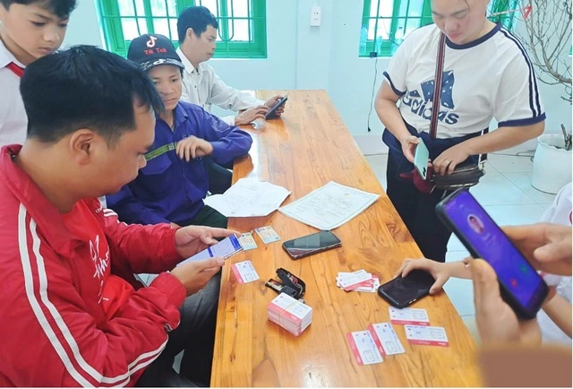 Viettel hỗ trợ khách hàng xác thực thông tin thuê bao nhanh chóng, thuận tiện - Ảnh 1