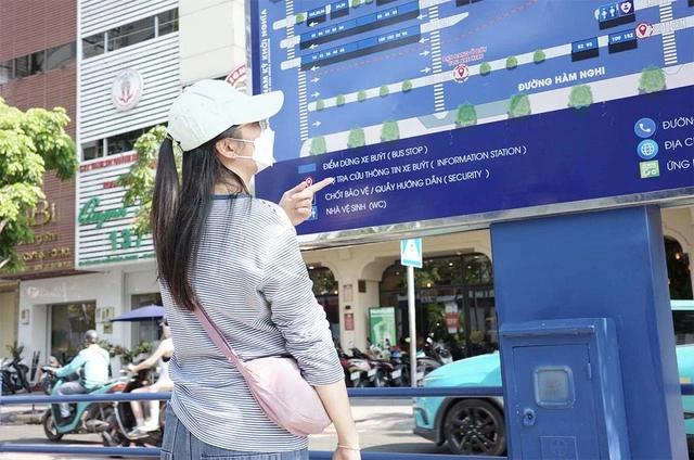 Người dân chờ triển khai xe buýt miễn phí - Ảnh 2