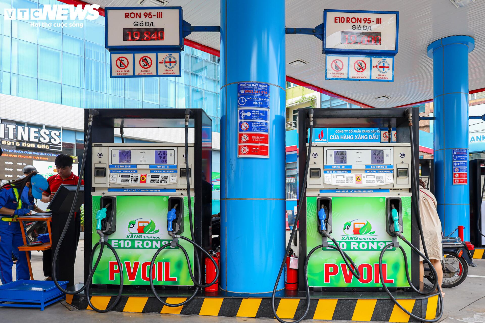 Xăng E10 được bán từ 1.6: Áp dụng phương án chỉ tốn vài trăm nghìn, xe máy cũ vẫn có thể chạy tốt - Ảnh 1