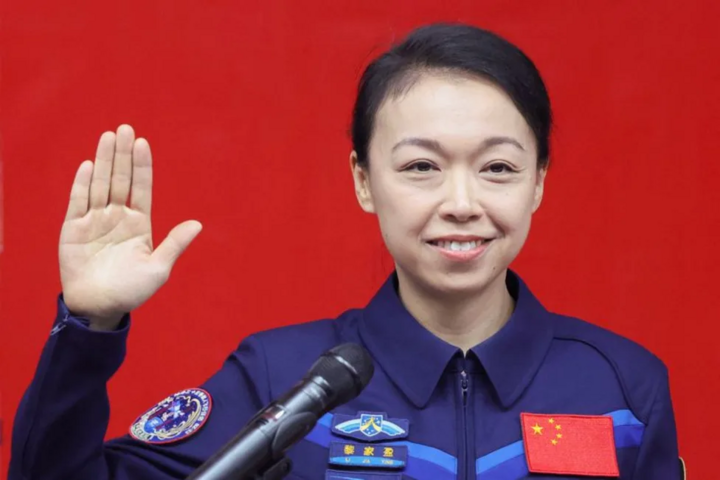 Trung Quốc thử thách phi hành gia ở lại vũ trụ 1 năm, hướng tới Mặt Trăng 2030 - Ảnh 2