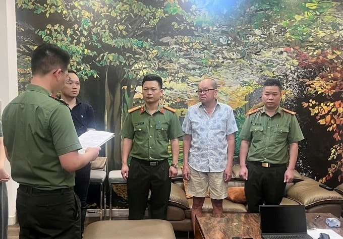 Bắt giám đốc công ty trong đường dây vận chuyển 84 tấn phóng xạ giàu đất hiếm ra nước ngoài - Ảnh 1