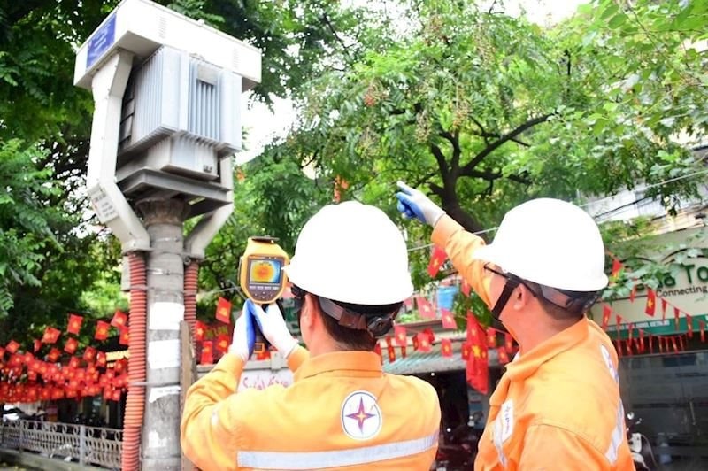 Điện lực Hà Nội chỉ ra thao tác đơn giản giúp giảm hóa đơn tiền điện - Ảnh 1