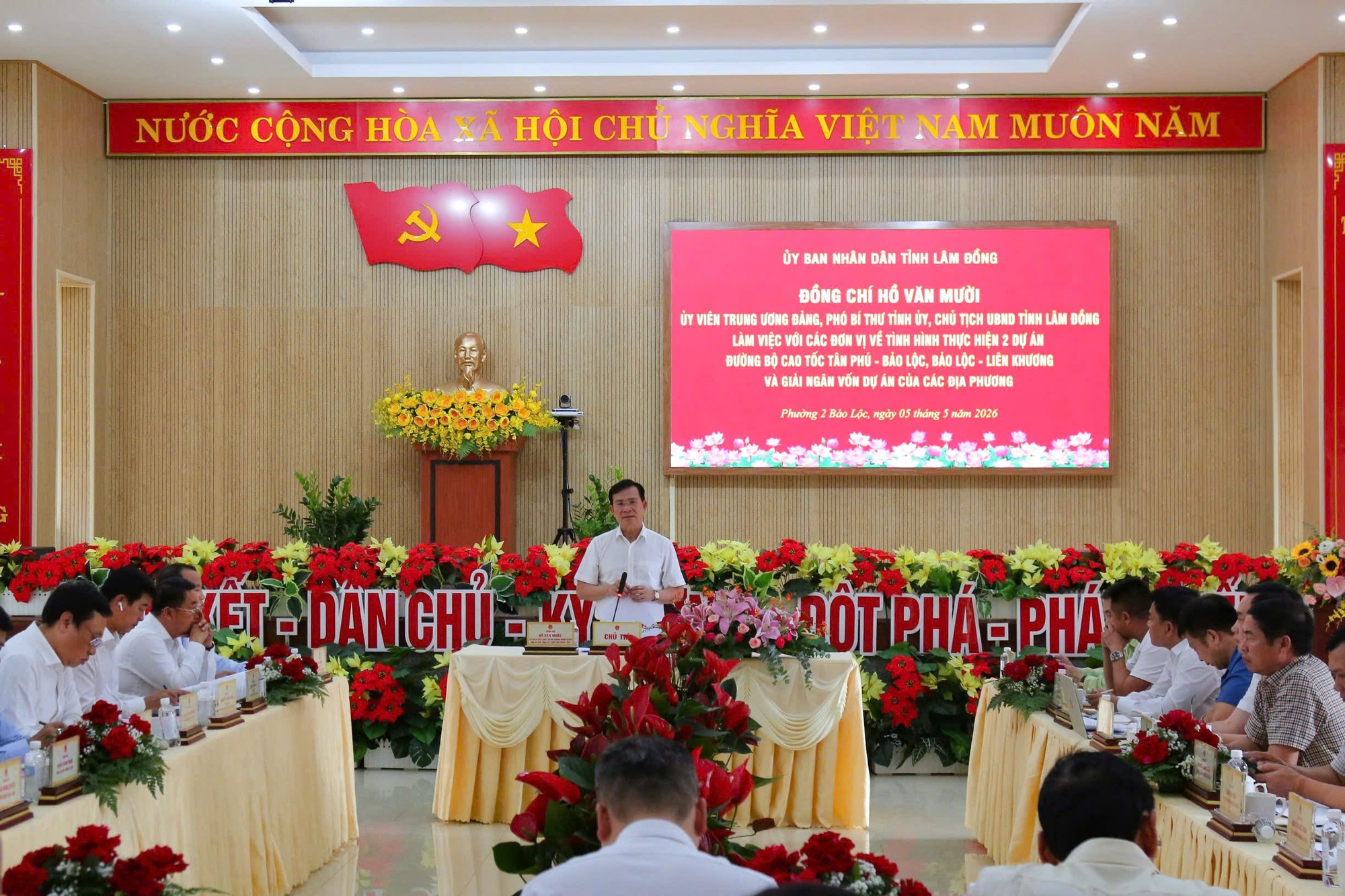 Tuyến cao tốc 'xuyên rừng đẹp nhất' Việt Nam hơn 18.000 tỷ đồng chậm tiến độ, Chủ tịch Tập đoàn Sơn Hải đưa ra kiến nghị gì? - Ảnh 1