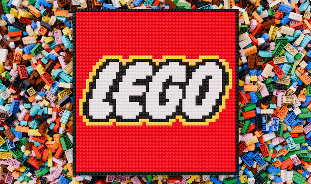 "Phá" bí mật của LEGO: Vì sao những khối hình vô tri nhỏ xíu này trở thành ước mơ của mọi đứa trẻ nhỏ và cả "đứa trẻ lớn"? - Ảnh 1