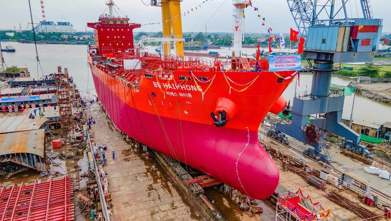 Việt Nam hạ thủy tàu 21.800 DWT: Lộ diện “ông lớn” với 6.000 kỹ sư đứng sau - Ảnh 3