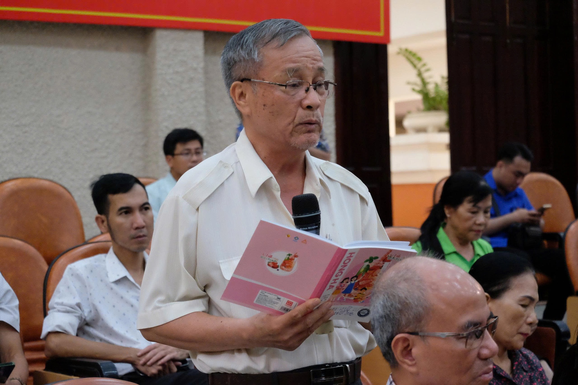 Cử tri TPHCM kiến nghị chuyển đổi thêm nhiều dự án treo thành công viên - Ảnh 1