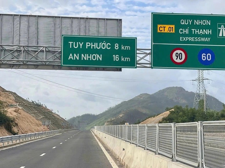 Dồn lực hoàn thành cao tốc Quy Nhơn-Chí Thạnh trước 19/5 - Ảnh 1