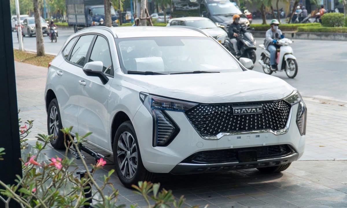 Haval Jolion giảm giá tới 80 triệu đồng tại đại lý: Bản 'base' xuống dưới 600 triệu đồng, cạnh tranh Xforce và Creta - Ảnh 1