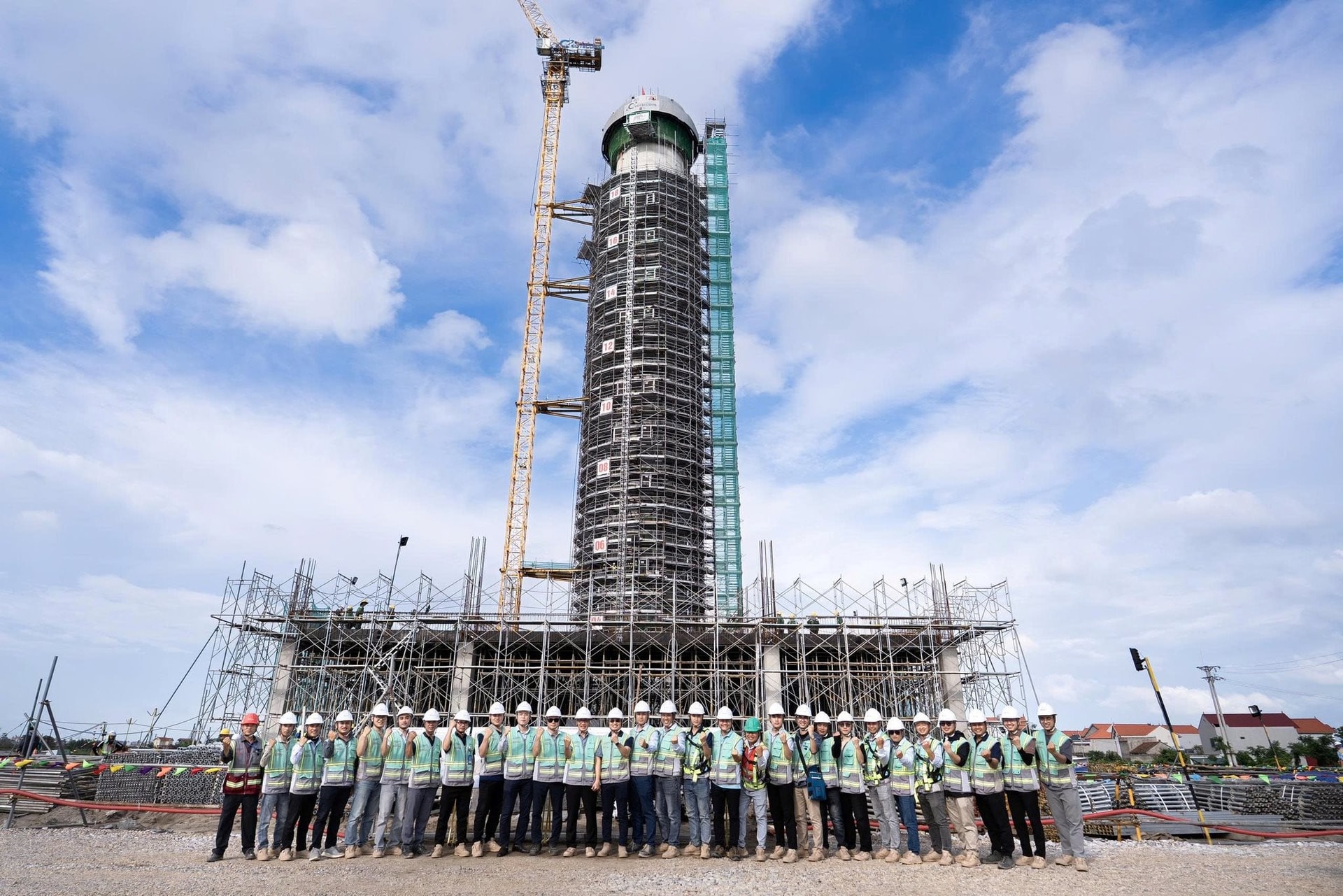 Khoảnh khắc tổng thầu chạy đua ngày đêm kịp hoàn thành siêu sân bay 200.000 tỷ lớn nhất miền Bắc - Ảnh 3