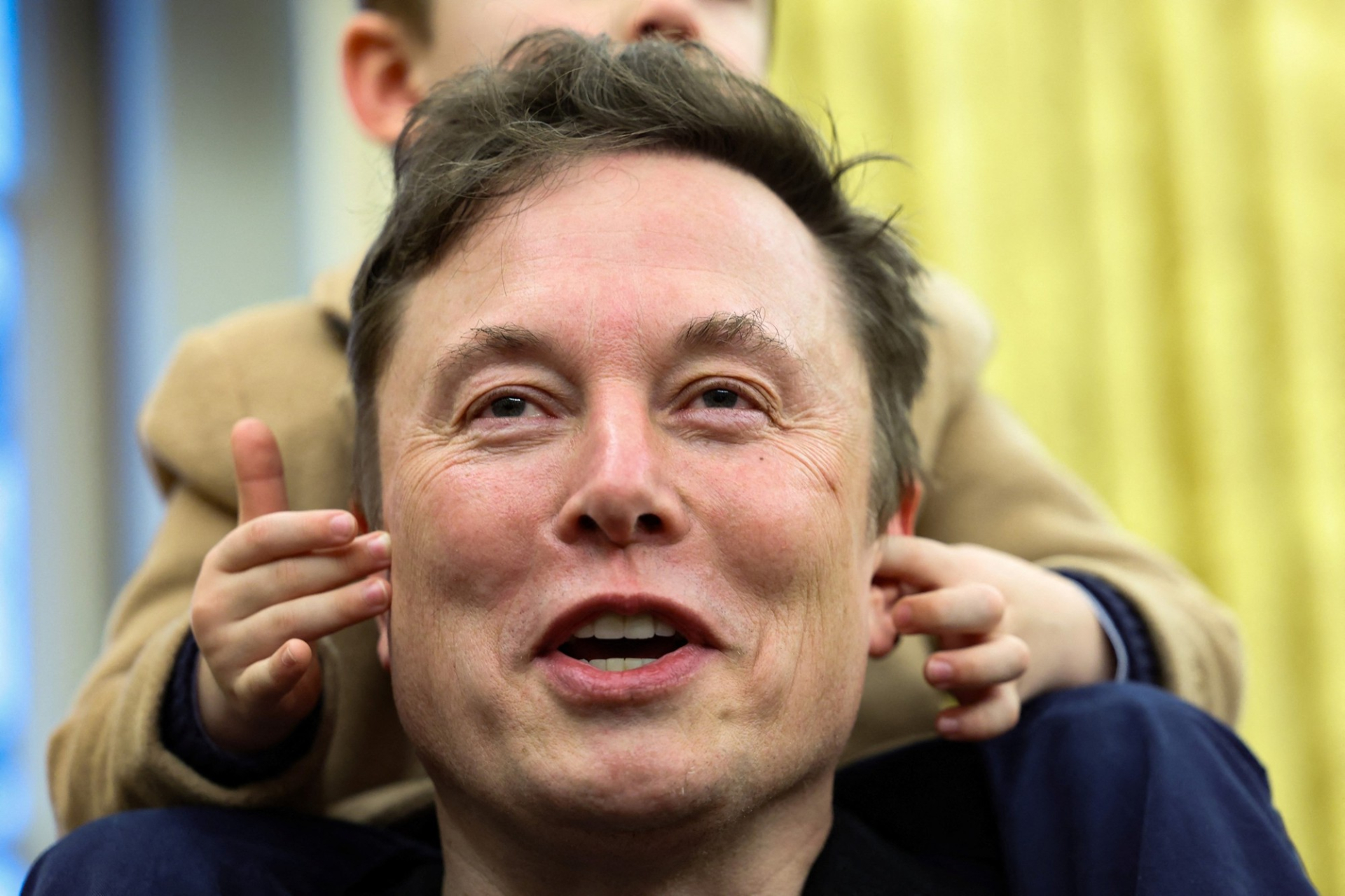 Trước khi nổi tiếng MXH, con trai Elon Musk từng “đại náo” cả Phòng Bầu dục: Loạt biểu cảm dễ thương của rich kid “đi lùi mới về đích” - Ảnh 3