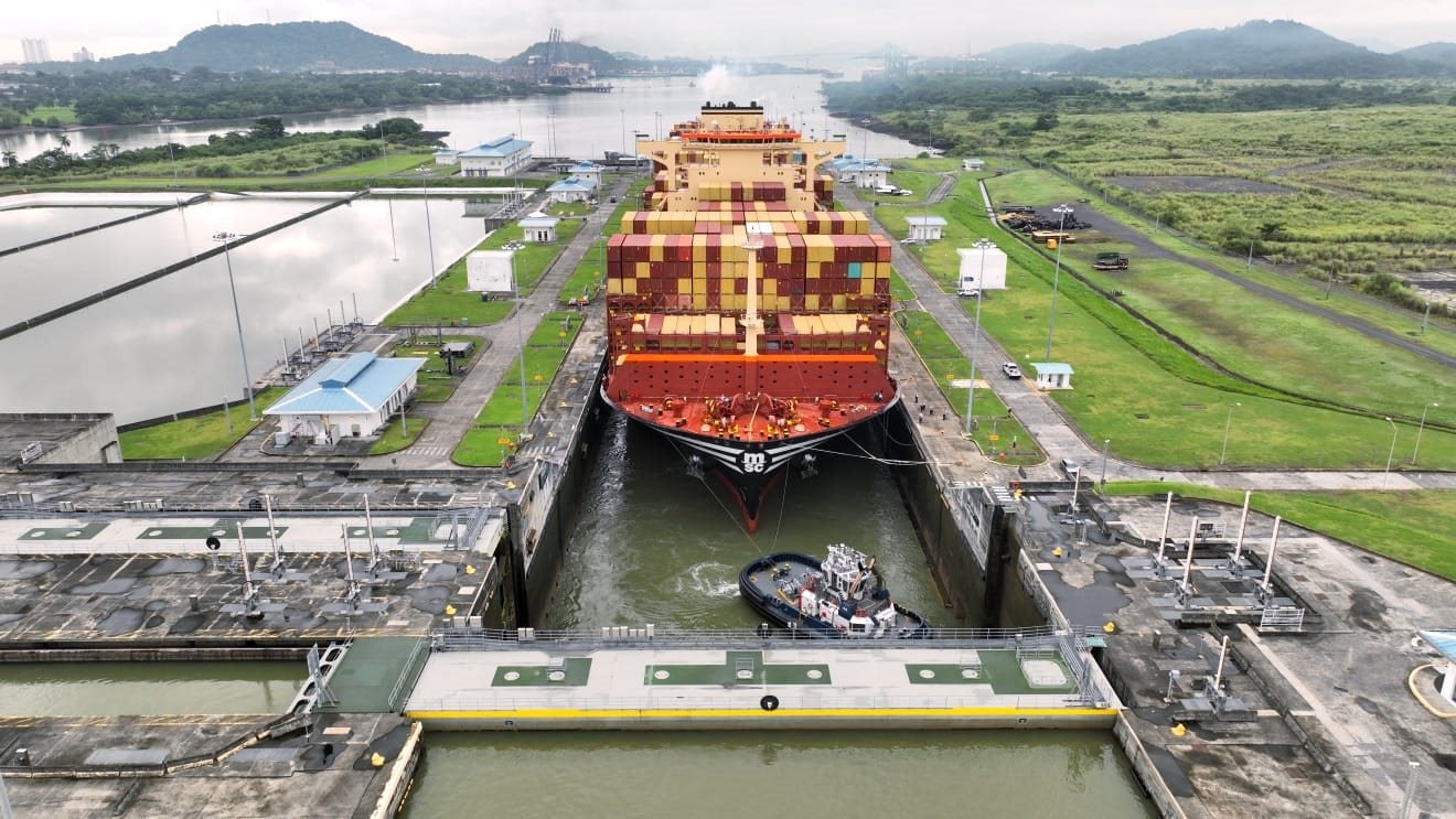 Eo biển Hormuz tê liệt, thế giới đổ dồn về một tuyến đường thủy mới: Gần 1,8 triệu thùng dầu băng qua mỗi ngày, tắc nghẽn cục bộ, trả giá đến 1 triệu USD cũng khó mà đi qua được - Ảnh 3