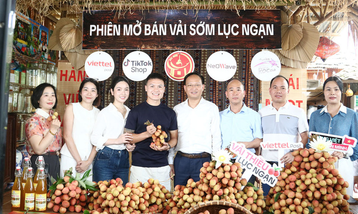 Phó Chủ tịch tỉnh Bắc Ninh livestream bán vải, chốt hơn 31 tấn đơn hàng - Ảnh 1