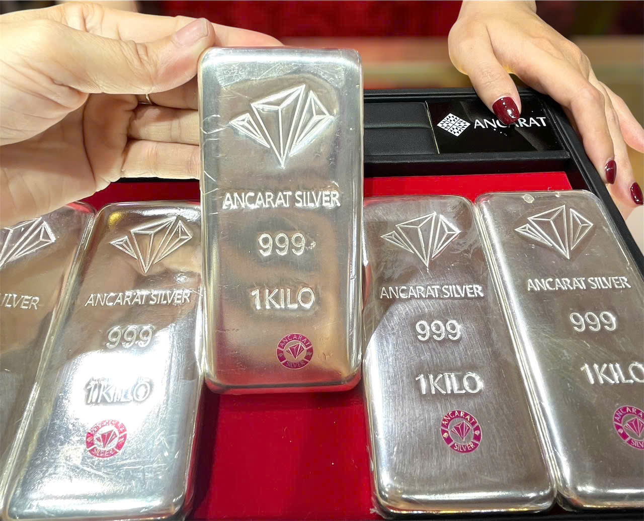 Giá bạc hôm nay 7-5: Nhiều người muốn cắt lỗ khi thấy giá vượt 3 triệu đồng/lượng - Ảnh 1
