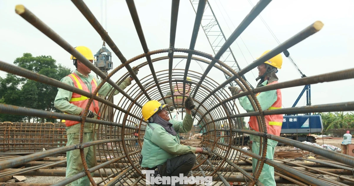 Thi công xuyên lễ tại 4 dự án cầu bắc qua Sông Hồng