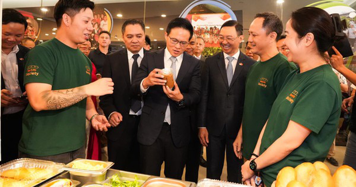 Nữ Giám đốc người Việt bỏ Google, mở tiệm bánh mì tại Singapore: thương hiệu đầu tiên và duy nhất được khách sạn 4 sao "chọn mặt gửi vàng"
