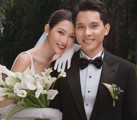 Chưa đầy 1 tháng sau khi tham quan đại dự án của ông Trịnh Văn Quyết, nam ca sĩ nổi đình đám đã xuống tiền mua cùng lúc 2 căn hộ sang chảnh giá vài chục tỷ/căn từng do Tân Hoàng Minh phát triển - Ảnh 6