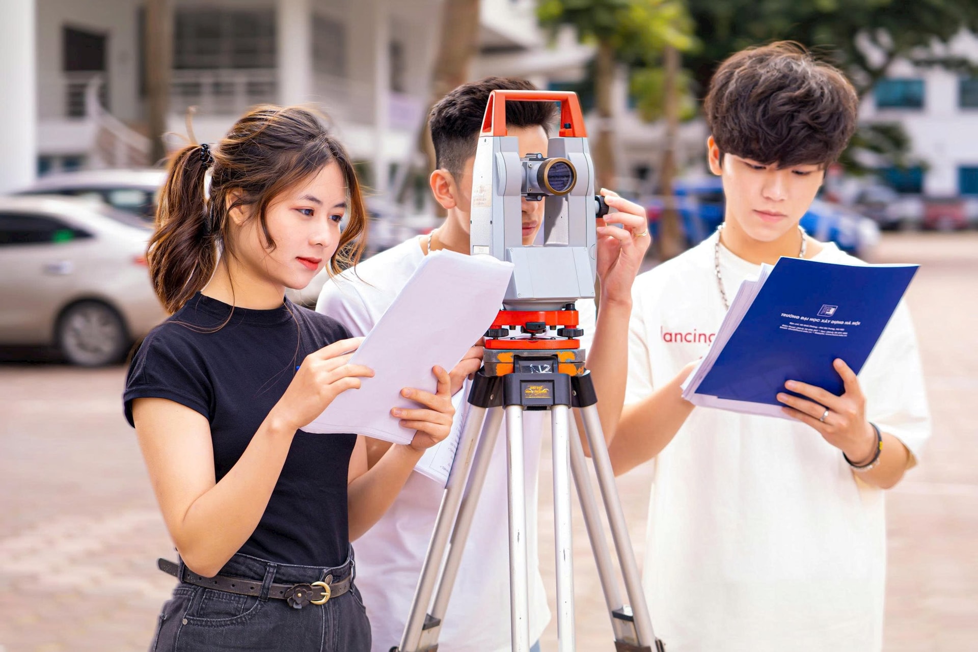 Quy định đánh đố, nghịch lý 'cải lùi' giữa thời đại số hóa toàn diện - Ảnh 4