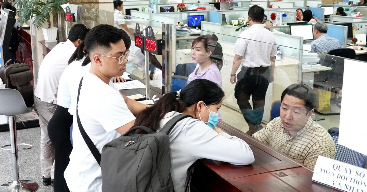 Doanh thu trên 3 tỷ, hộ kinh doanh có phải đổi cách tính thuế? - Ảnh 1