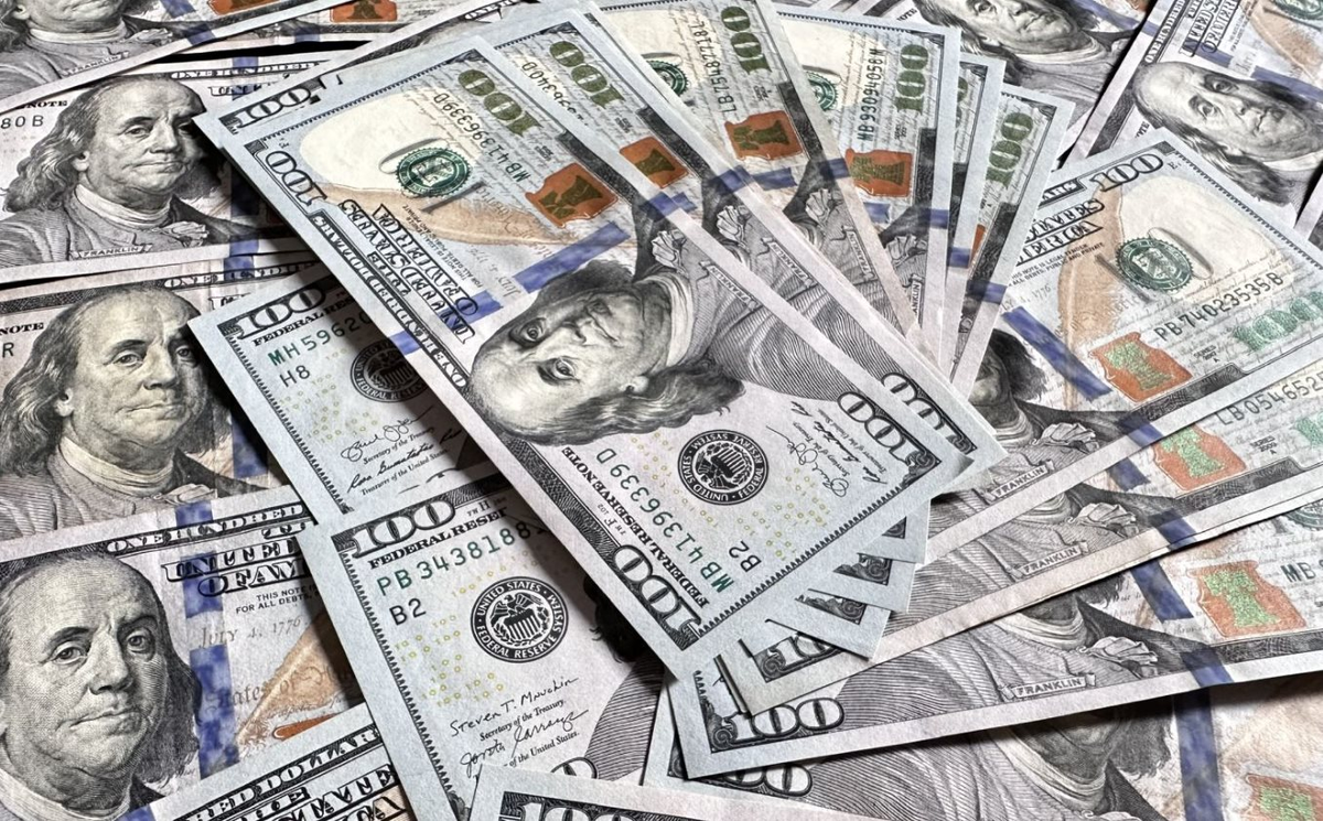 Vụ tống tiền tỷ USD rúng động giới tài chính: Tỷ phú bị cắt ghép hình ảnh nhạy cảm, cả gia đình liên luỵ