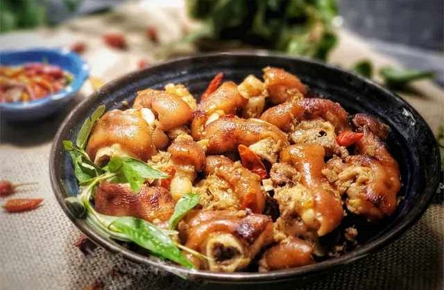 Chuyển từ xe xăng sang xe VinFast, người dùng nhận định: “Ít vào xưởng hơn, chi phí nhẹ hơn hẳn” - Ảnh 2