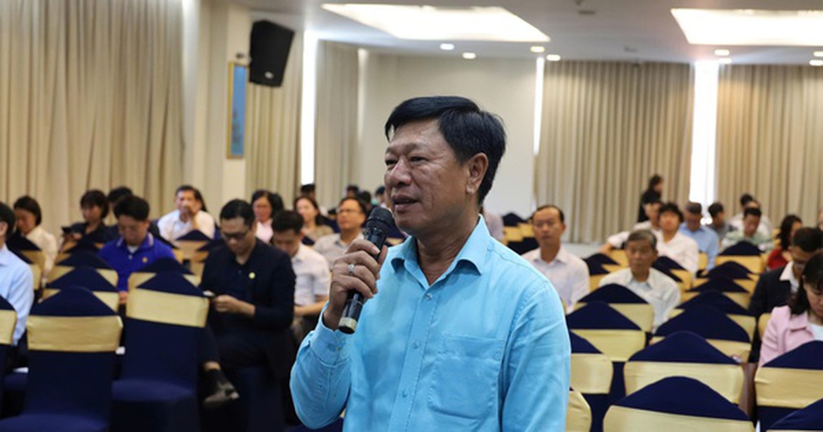 Ra sân bay, một người bỗng dưng bị hoãn xuất cảnh vì công ty 20 năm trước - Ảnh 1