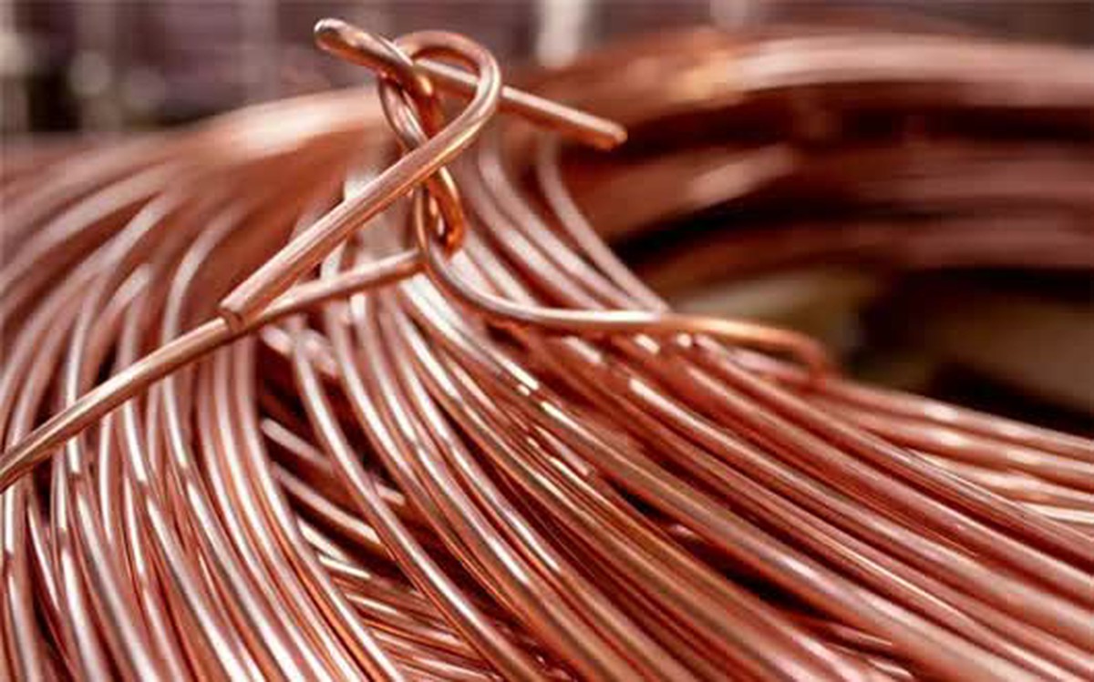 Giá đồng tiến sát mức cao kỷ lục