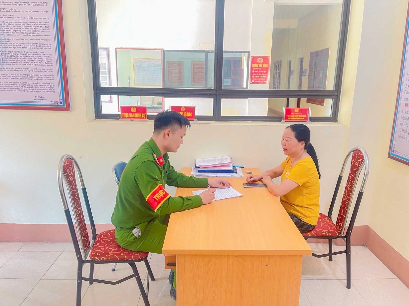 Giá bạc bất ngờ rơi mạnh, lùi về mức 80 triệu đồng/kg - Ảnh 3