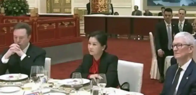 Cựu kỹ sư NASA tuyên bố tạo ra nguồn điện “gần như vô tận” từ chân không lượng tử, bán ra từ năm 2028 - Ảnh 6