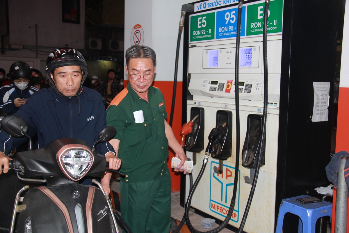 Petrolimex và MIPECORP chỉ bán xăng E10 từ ngày 20/5