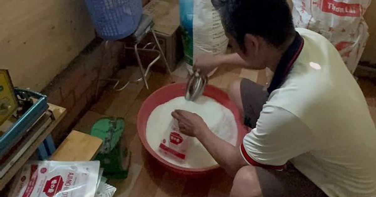 Đột kích một kho hàng, công an phát hiện đường dây sản xuất bột ngọt Ajinomoto giả, hơn 4 tấn đã tuồn ra thị trường