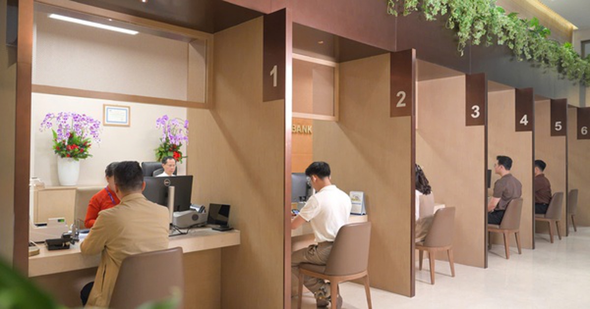 Trong làn sóng tinh giảm, nhân sự tại các ông lớn ngân hàng biến động ra sao?